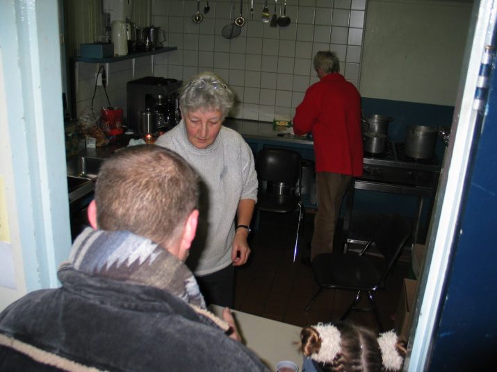 Kerstwandeling 2003: bijna record aantal deelnemers