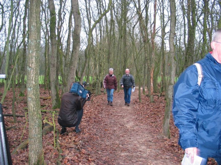 Kerstwandeling 2003: bijna record aantal deelnemers