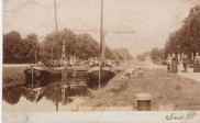 Schepen voor sluis