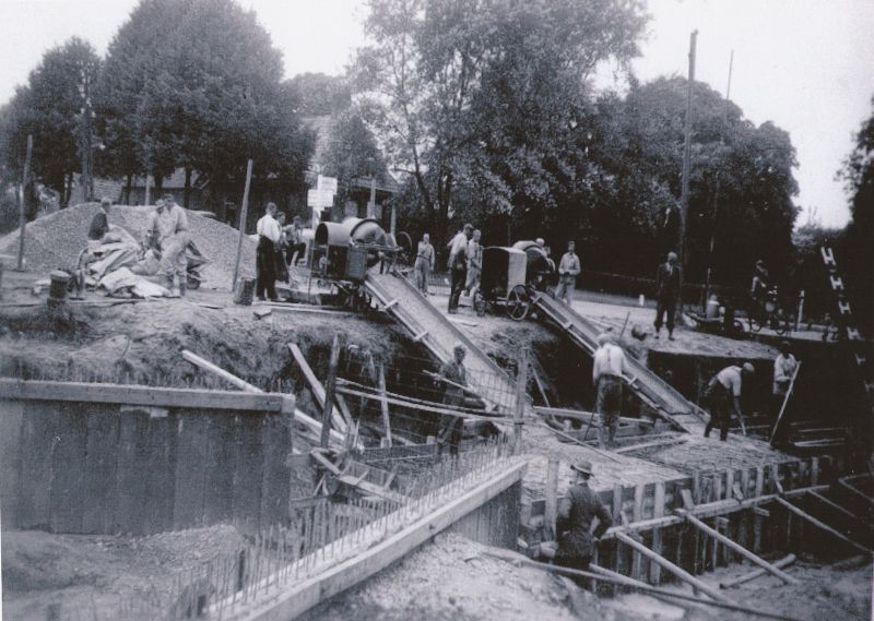 Afbraak brug en aanleg dam