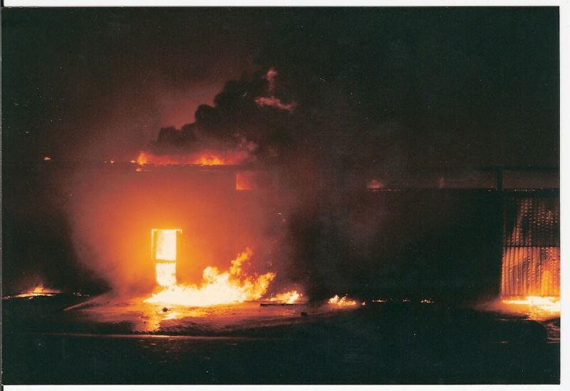 Brand bij Van der Velde.