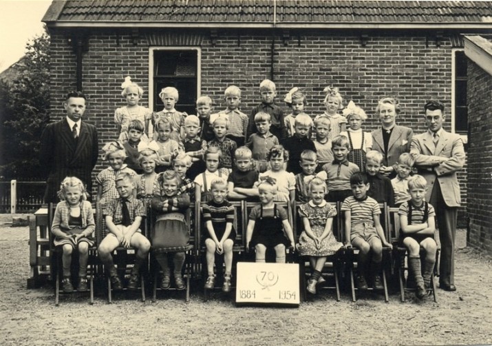 Schoolfoto 70 jaar Openbare School