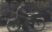 Jan Postma op motor