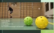 Pickleball in de gymzaal van Bakkeveen
