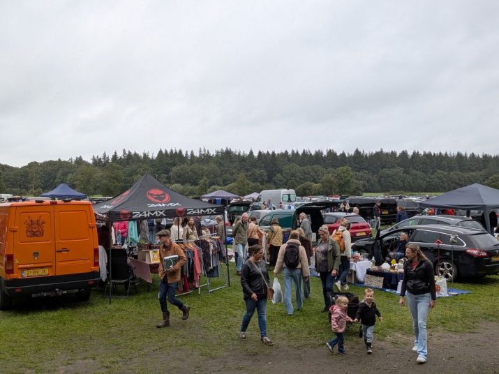 Impressie vlooienmarkt 19 september