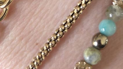 Verloren: gouden armbandje