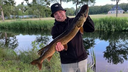Grote snoek gevangen